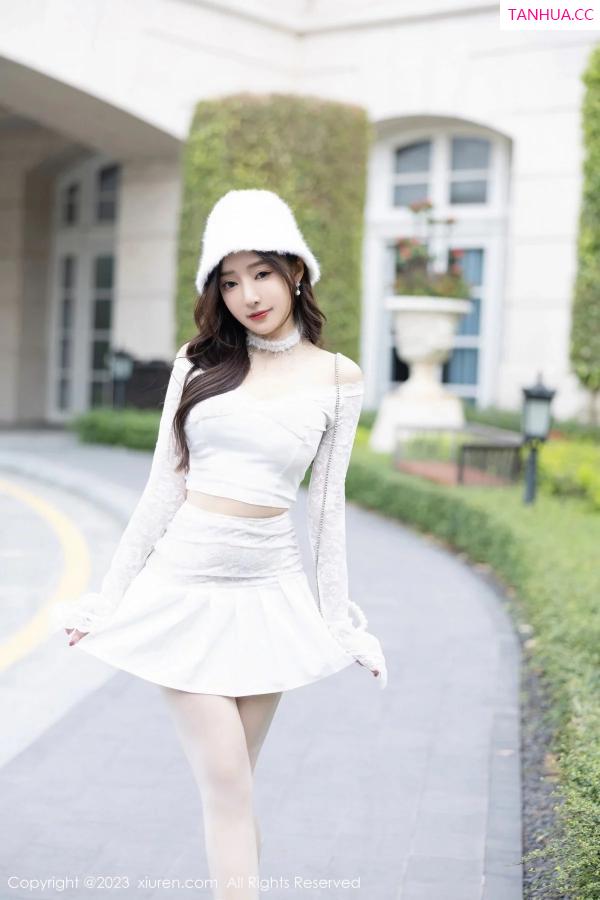 王馨瑶  [XiuRen]高清写真图 2023.12.25 No.7863 王馨瑶yanni 女神美腿第13张图片